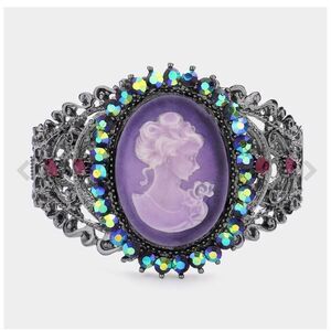 NWT Victorian Elegance by AJ purple ceramic cameo clamper bracelet. Right facing